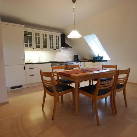 Gut Rattelvitz - Galerie West *