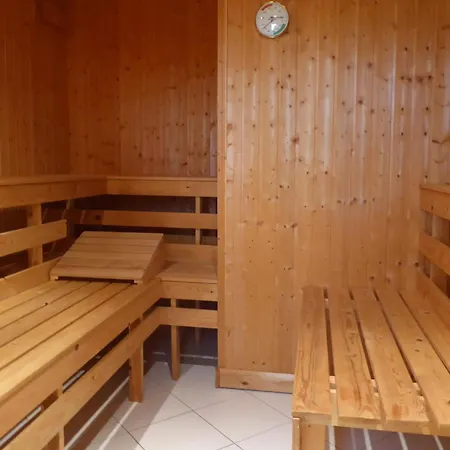 Gut Rattelvitz - Galerie West * Gingst